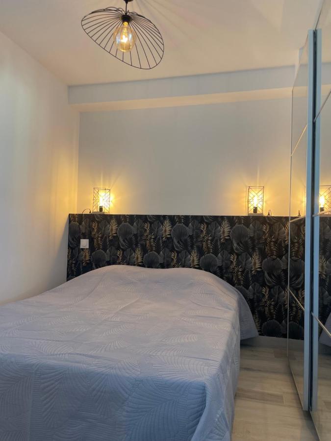 Appartement Pieds Dans L'Eau Vue Mer Bormes Les Mimosas Ngoại thất bức ảnh